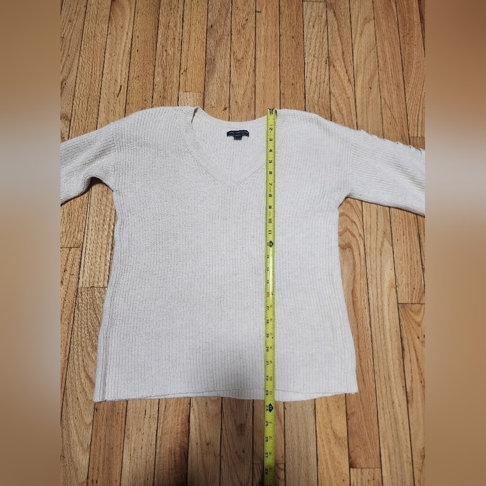 AMERICAN Eagle Outfitters Lace Sleeve Knit V-neck Sweater - Picture 4 of 12